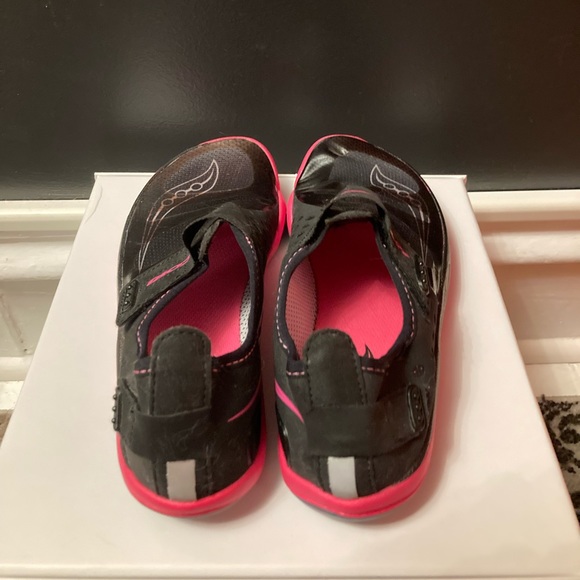 SAUCONY HATTORI Minimalist Running Shoes, size W9.5 (fits like W8.5/9) - Picture 4 of 9